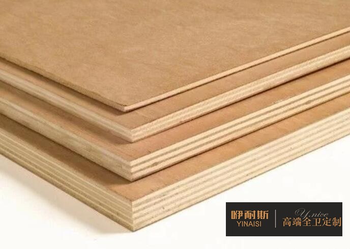 多層板(膠合板的一種)，多片薄板膠合而成