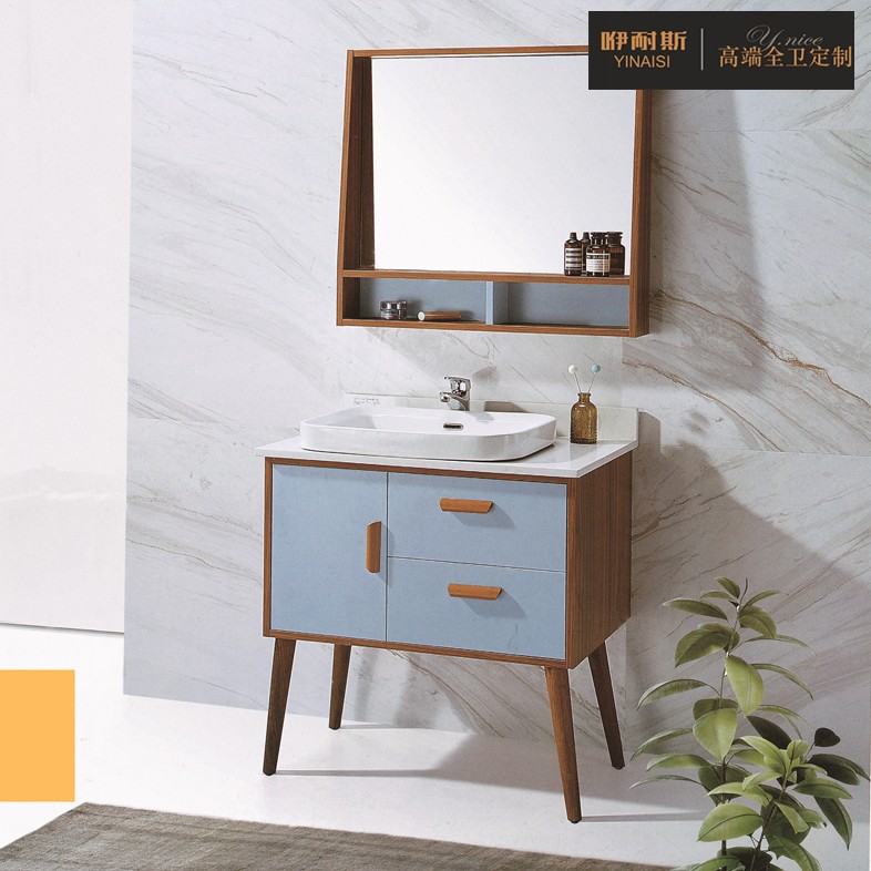 分辨實木浴室柜質量好壞:一看二聞三敲四掂